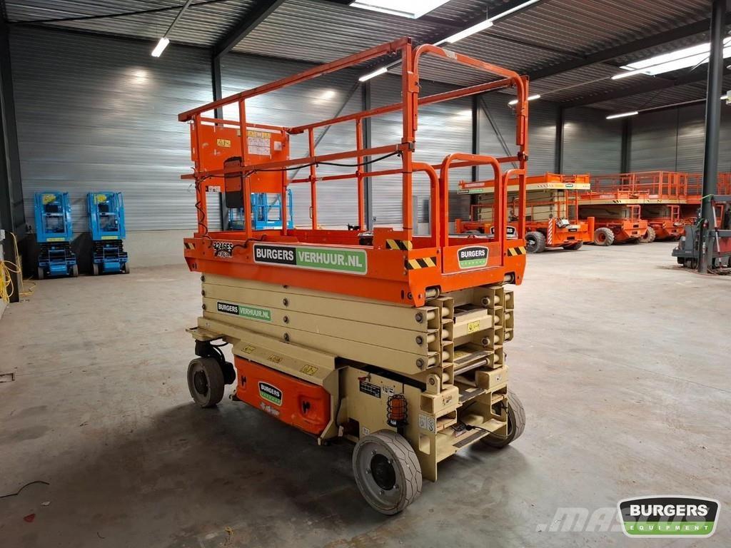 JLG 3246ES Škaraste platforme