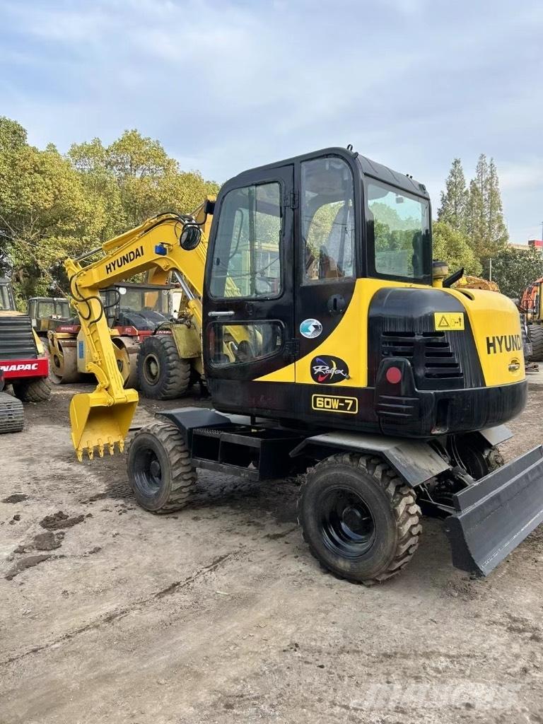 Hyundai 60 W-7 Bageri na kotačima