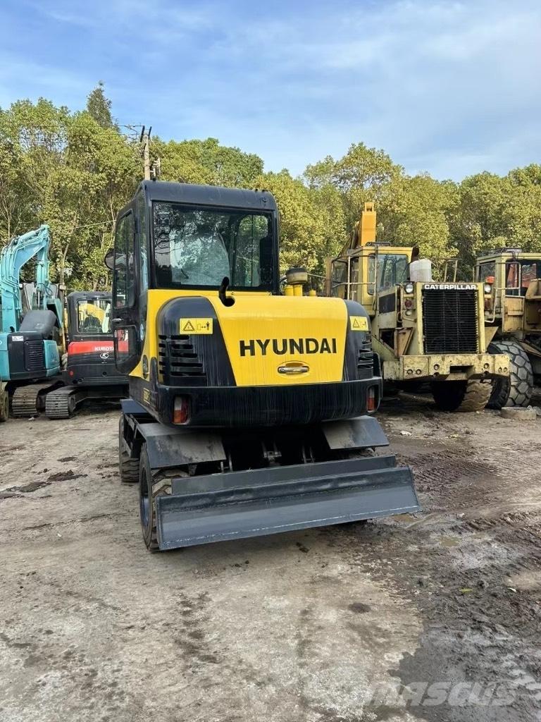 Hyundai 60 W-7 Bageri na kotačima