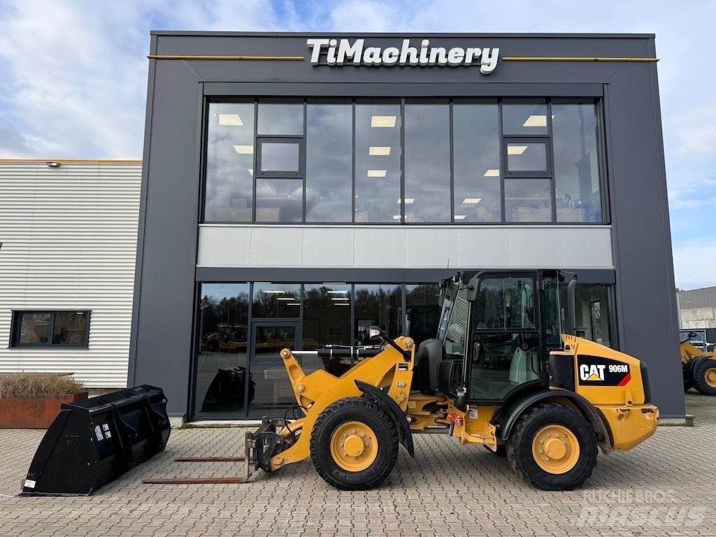 CAT 906M Utovarivači na kotačima