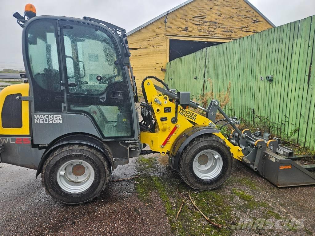 Wacker Neuson WL 25 Utovarivači na kotačima