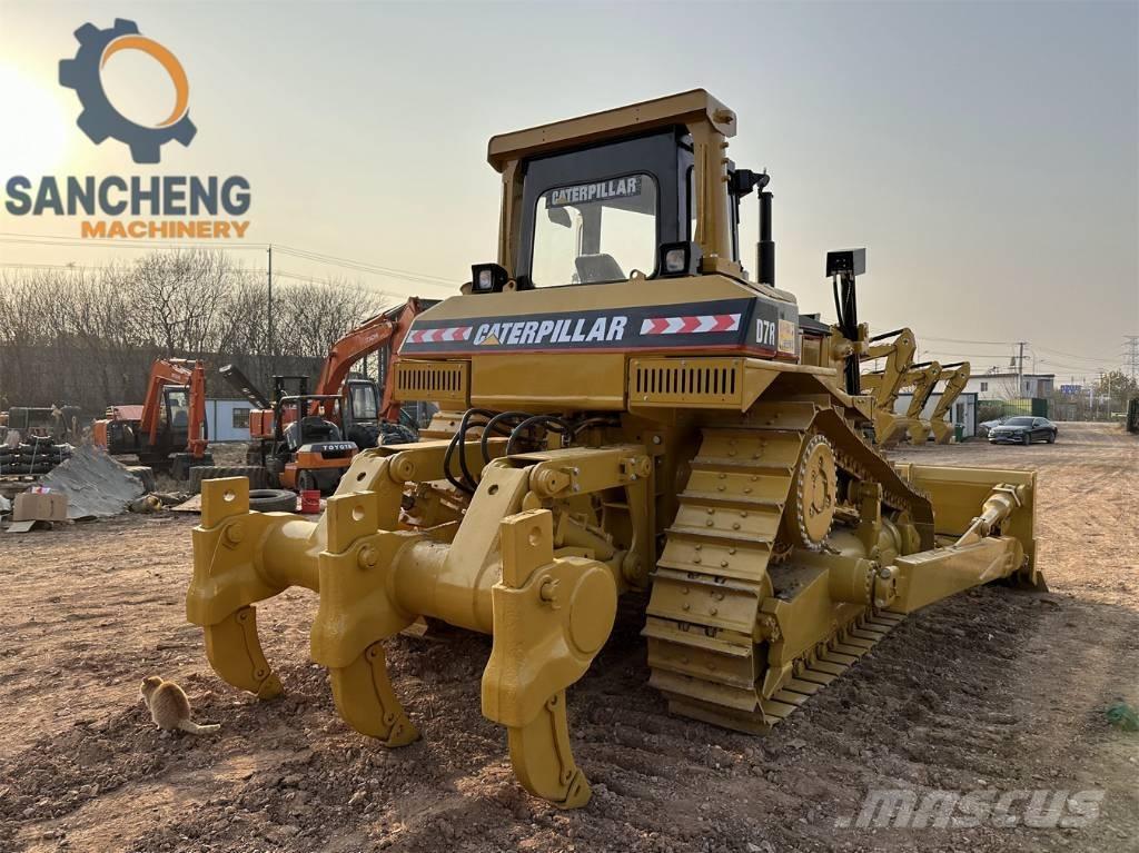 CAT D7R Buldožeri gusjeničari