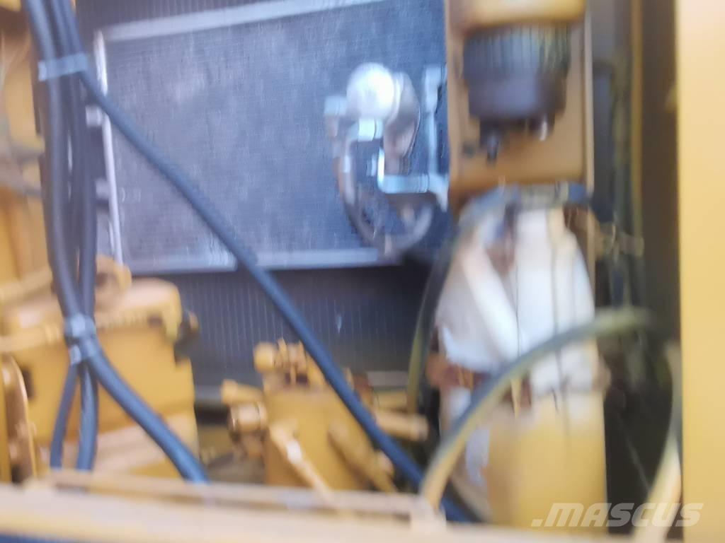 CAT 330 D Bageri gusjeničari