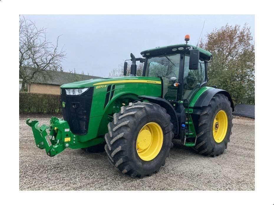 John Deere 8370 R Traktori