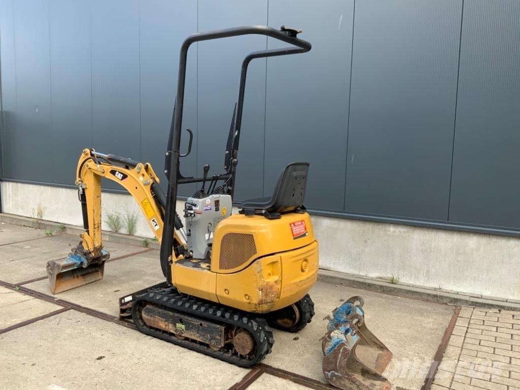 CAT 300.9 D Mini bageri <7t