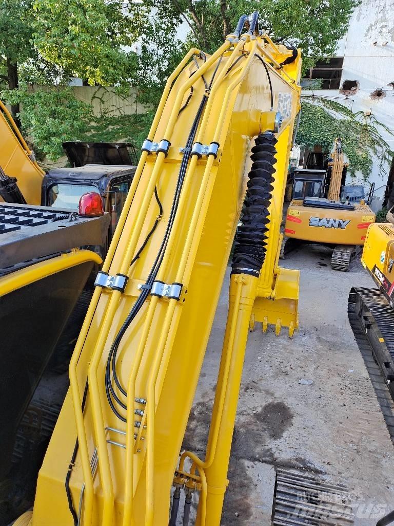 Komatsu PC 200-8 Bageri gusjeničari