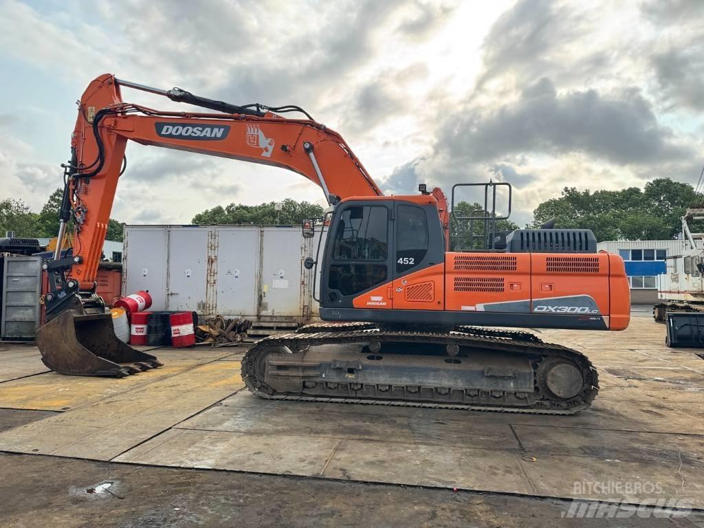 Doosan DX 300 LC-5 Bageri gusjeničari