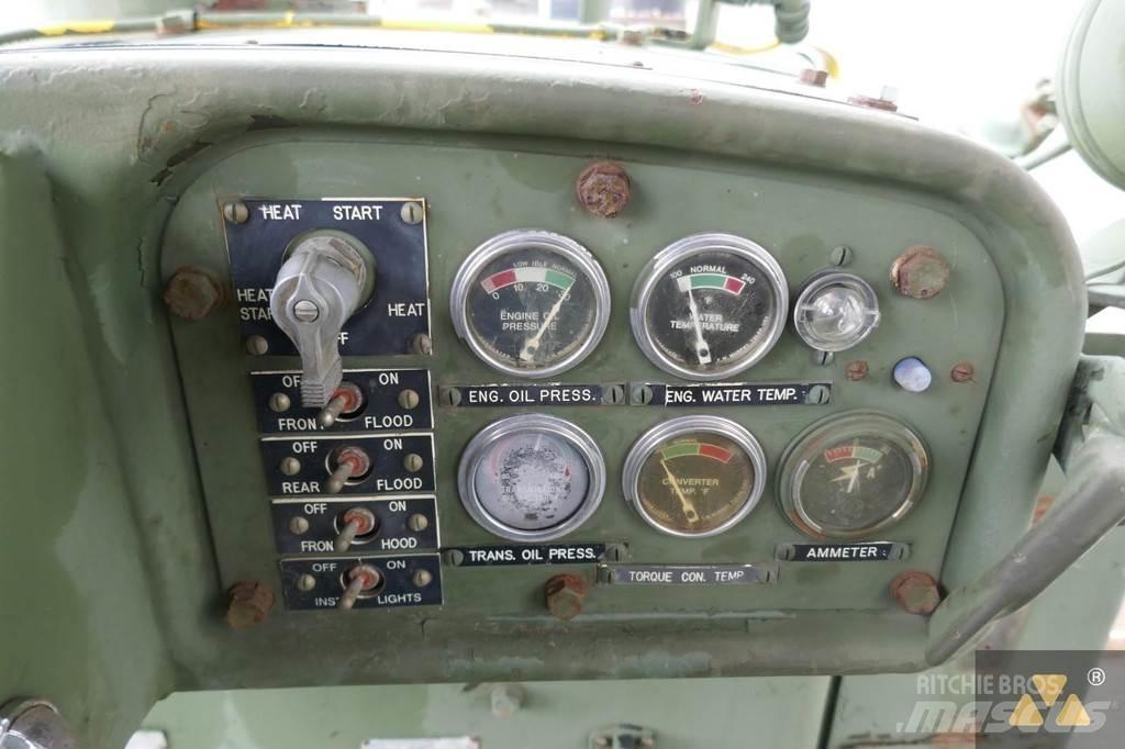 CAT D7F Ex-army Buldožeri gusjeničari