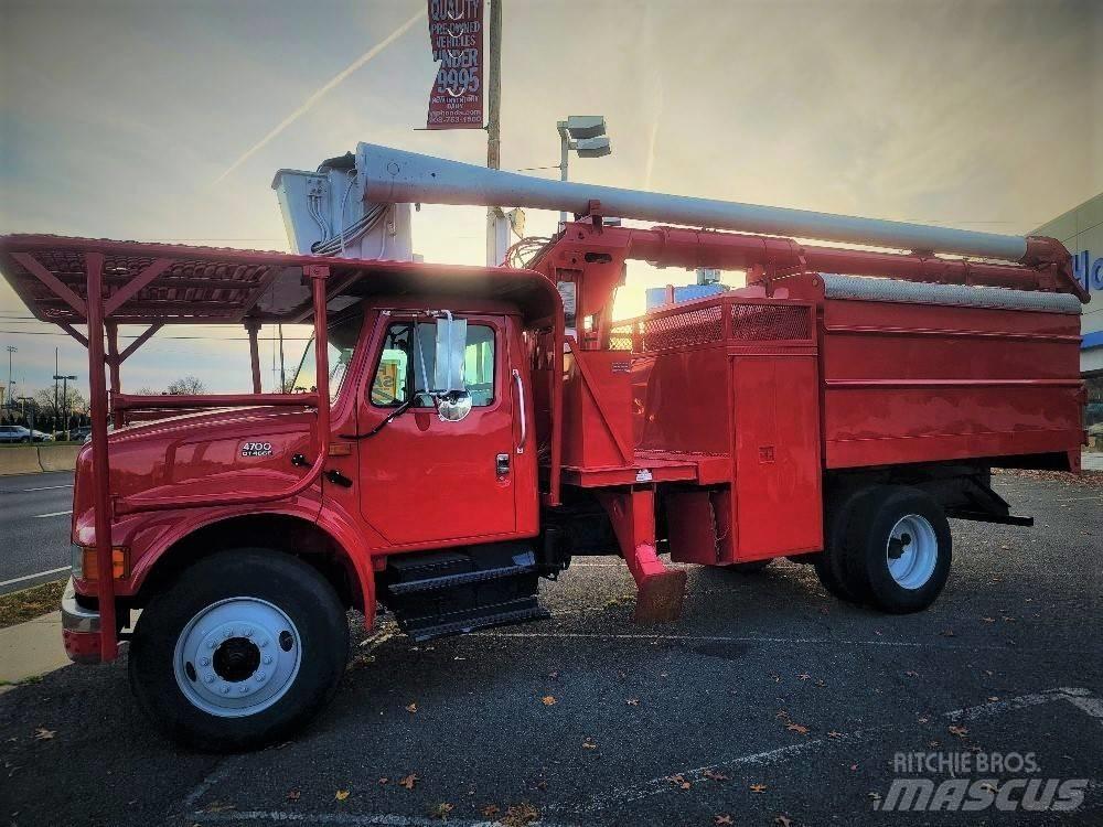 International 4700 Auto košare