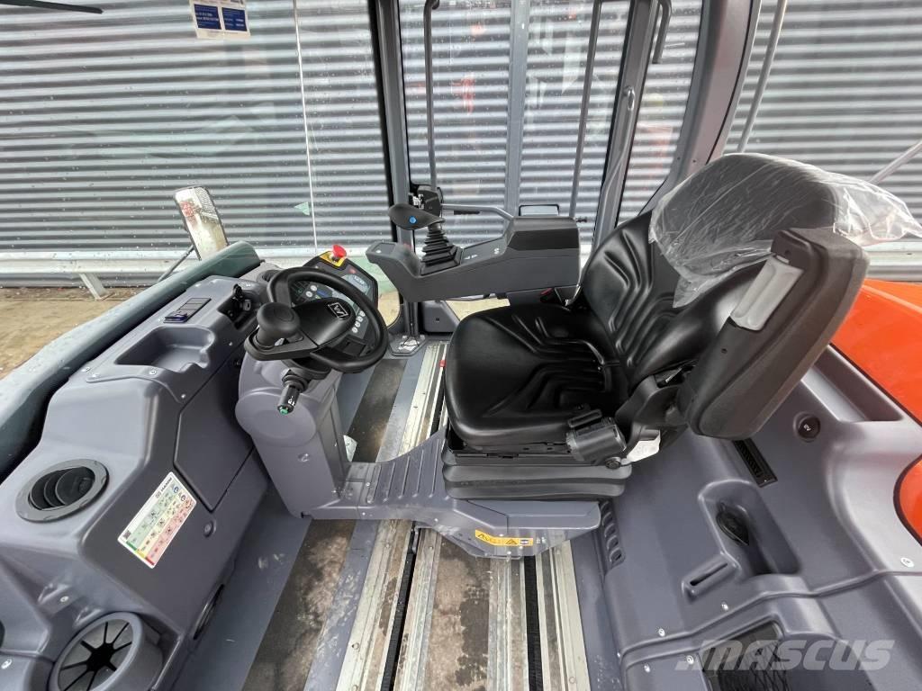 Hamm HP 180I Gumeni valjci na kotačima