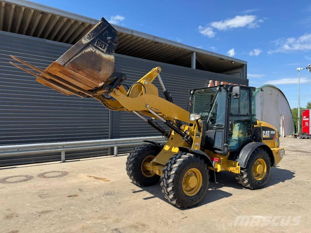 CAT 906M Utovarivači na kotačima