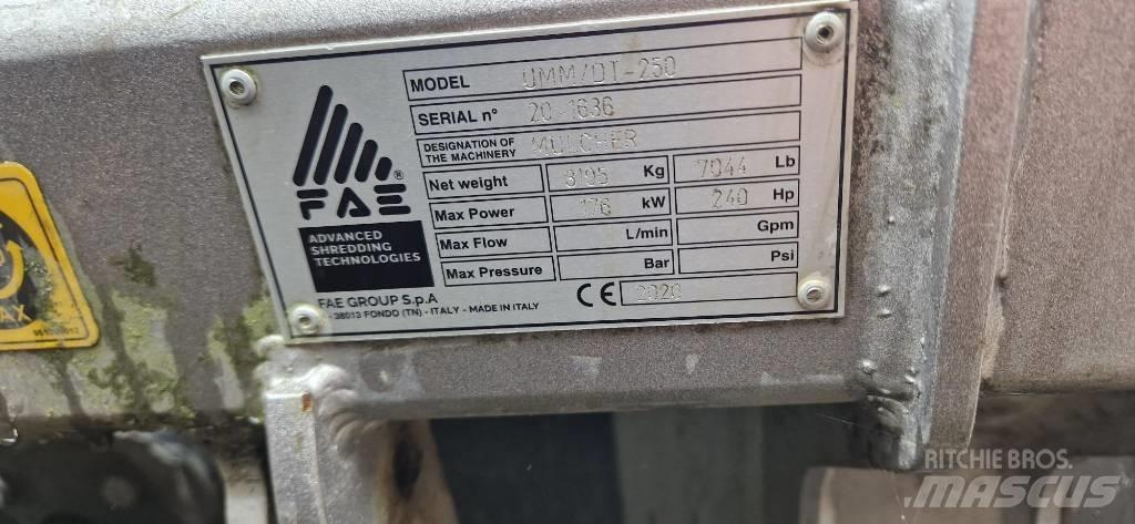 FAE UMM/DT-250 Turbo Strojevi za kleščenje grane drveća