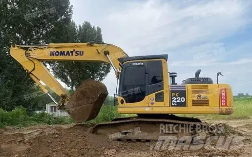 Komatsu PC 220-8 Mini bageri <7t
