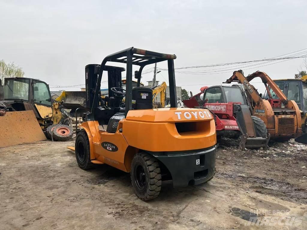 Toyota 5 ton Dizelski viličari
