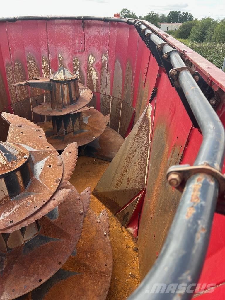 Kongskilde VM22 Mikser hranilice