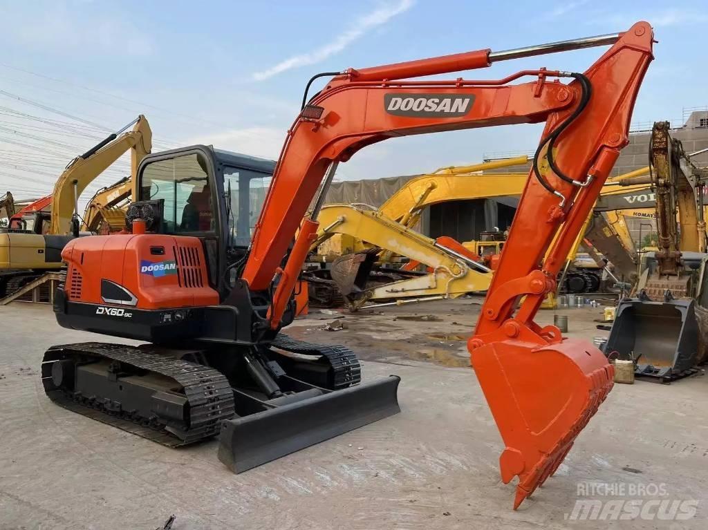 Doosan DX60 Bageri gusjeničari