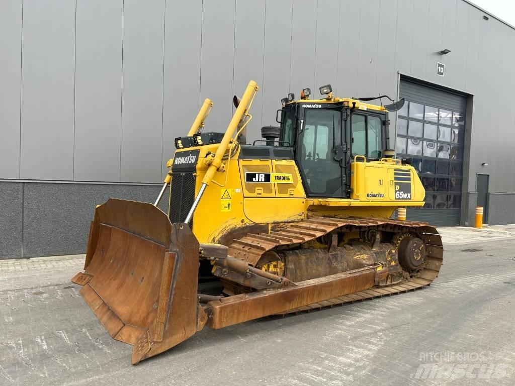 Komatsu D 65 WX-18 Buldožeri gusjeničari