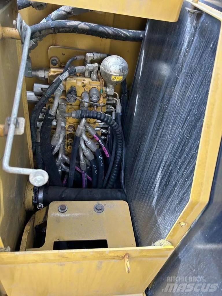 CAT 305.5E Bageri gusjeničari