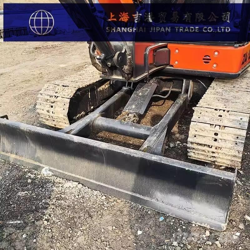 Hitachi ZX 55 Bageri gusjeničari