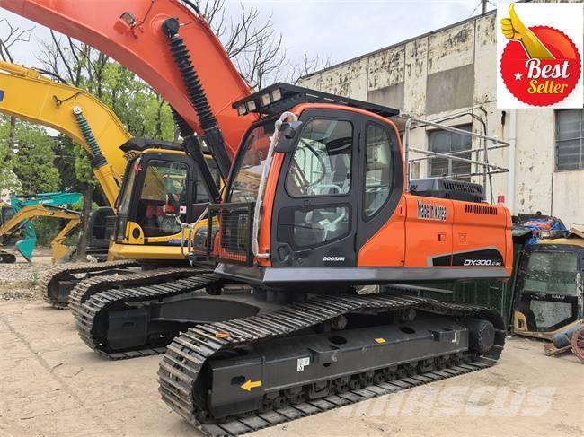 Doosan DX 300 LC Bageri gusjeničari