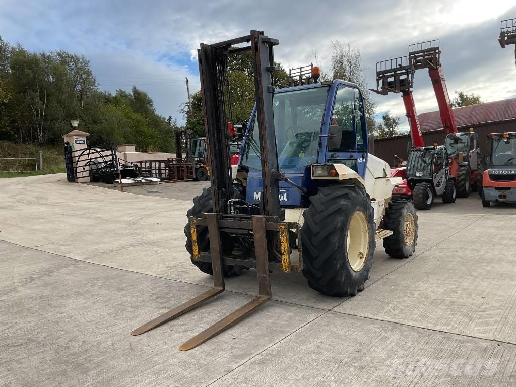 Manitou M 26.4 Terenski viličar