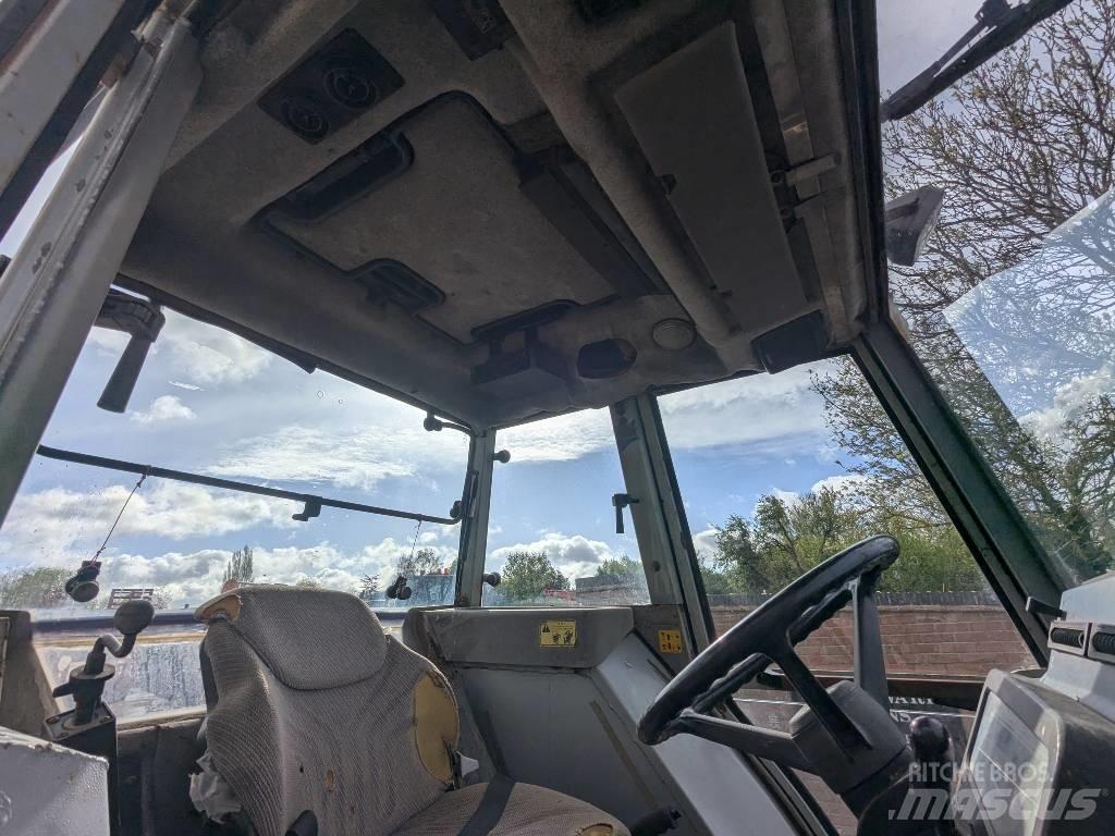 Massey Ferguson 399 Traktori
