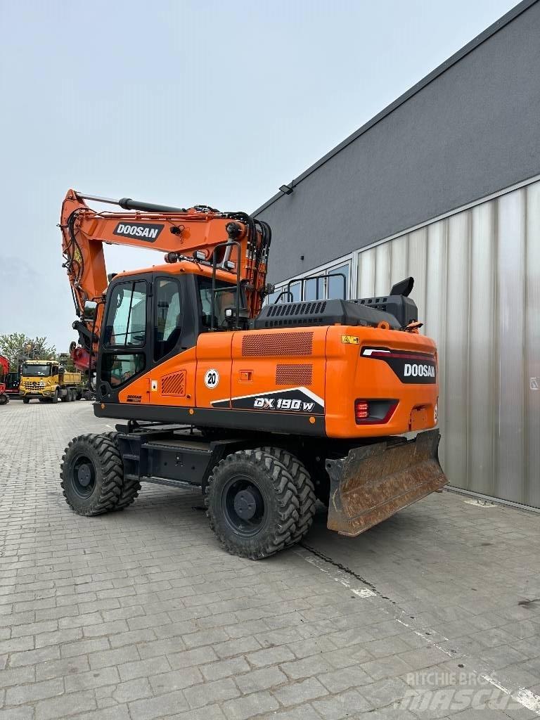 Doosan DX 190 W-7 Bageri na kotačima
