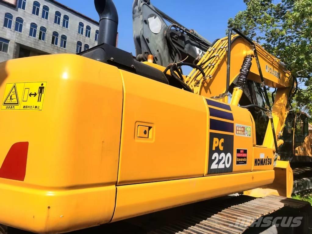 Komatsu PC 220-7 Bageri gusjeničari