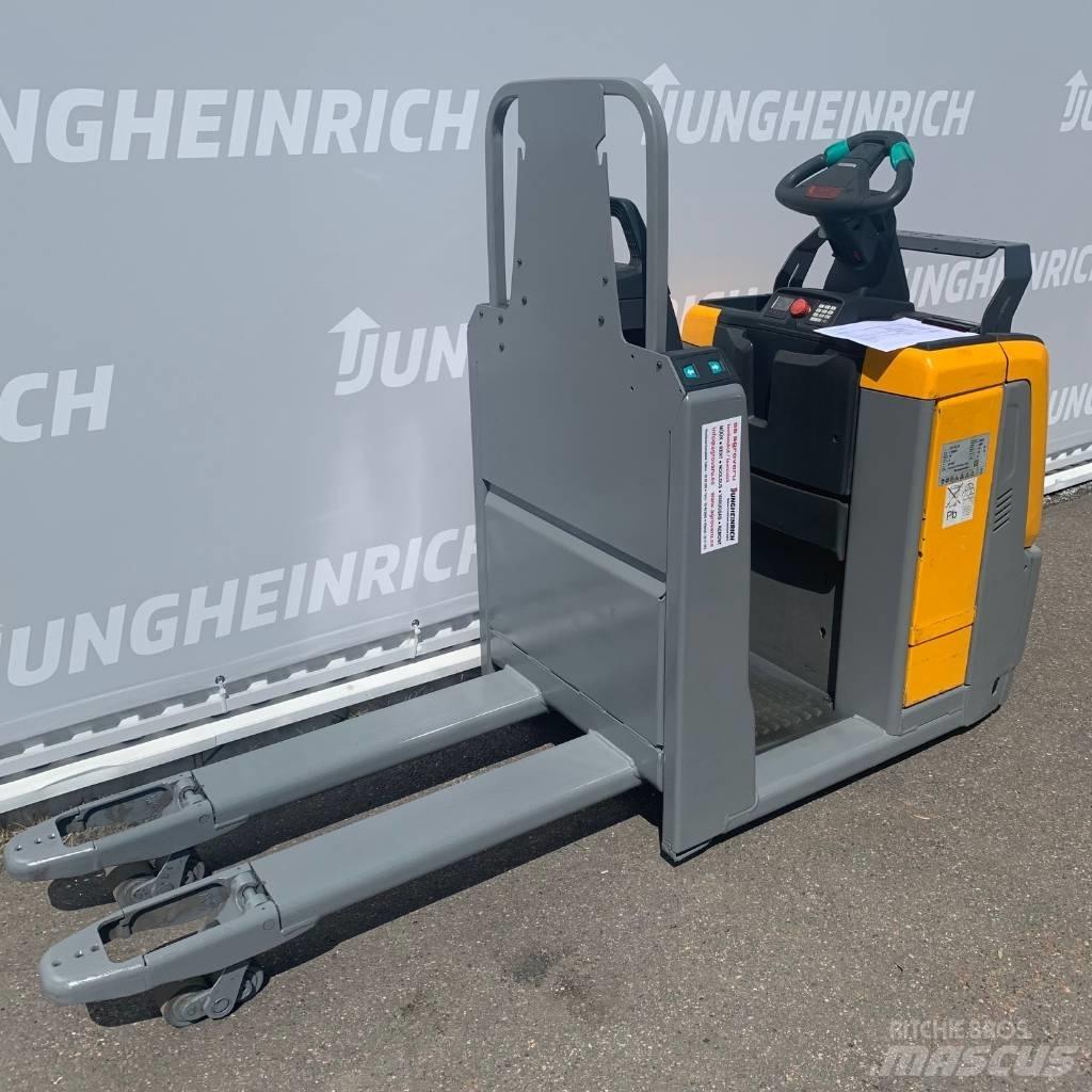 Jungheinrich ECE 220 Niskopodizni komisioni viličar