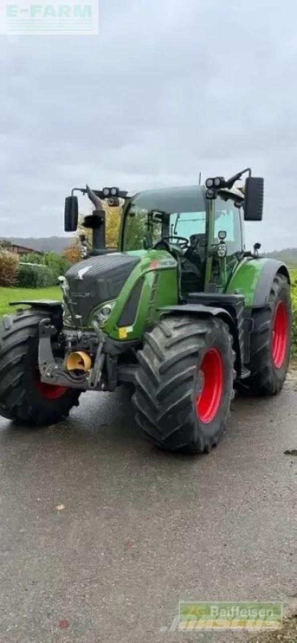 Fendt 724 vario Traktori