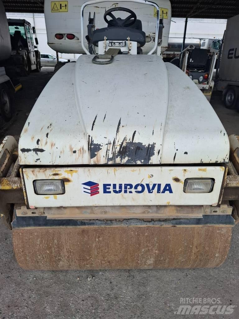 Bomag BW 120 AD-4 Valjci sa dvojnim bubnjem