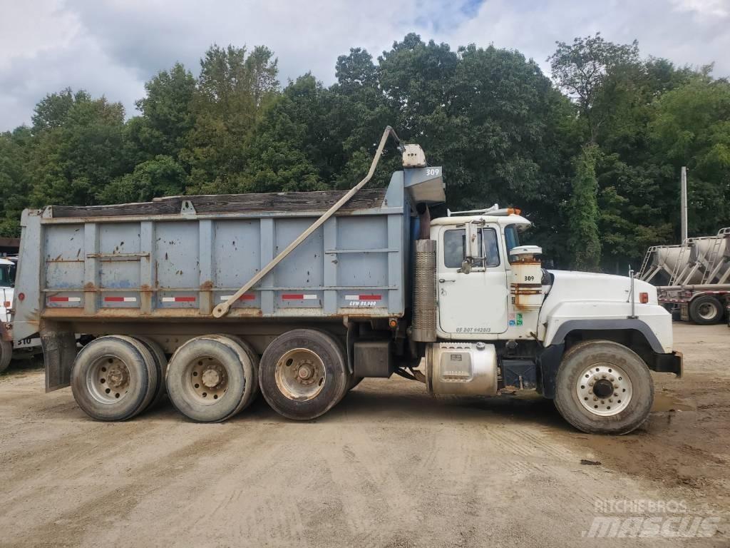 Mack RD688s Kiper kamioni