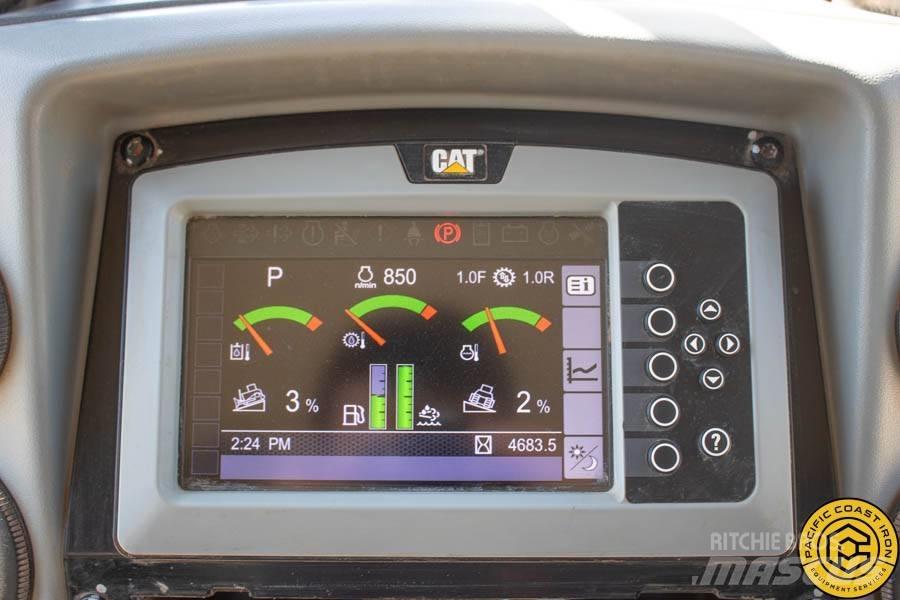 CAT D 6 N LGP Buldožeri gusjeničari