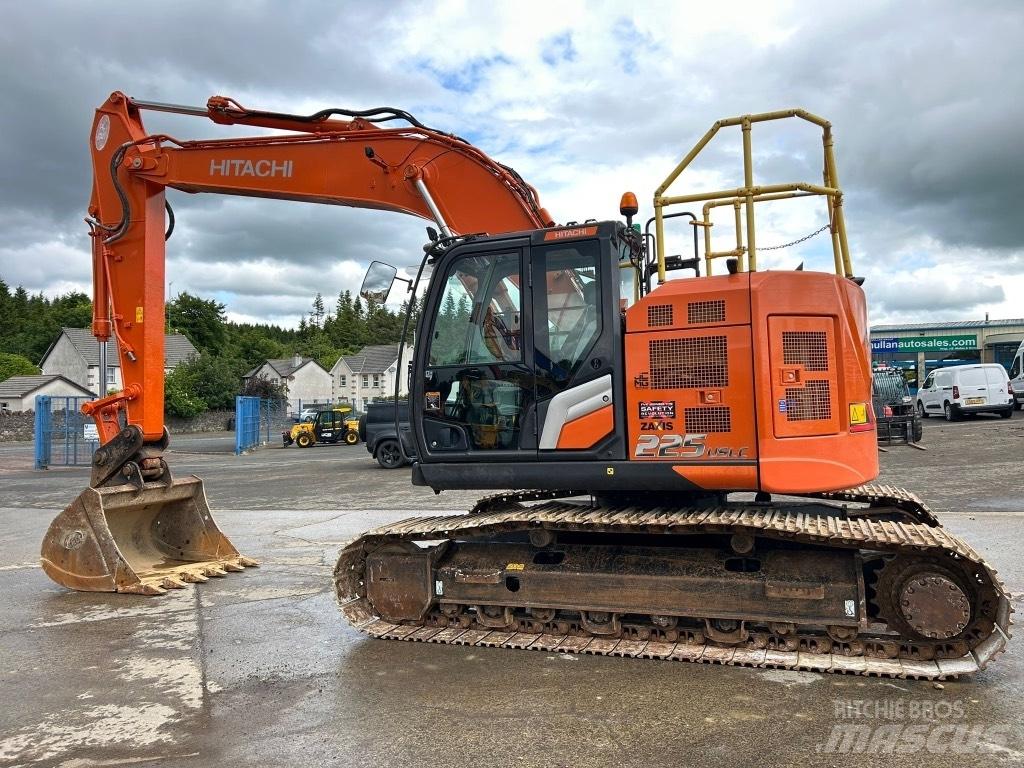 Hitachi ZX225 USLC-7 Bageri gusjeničari