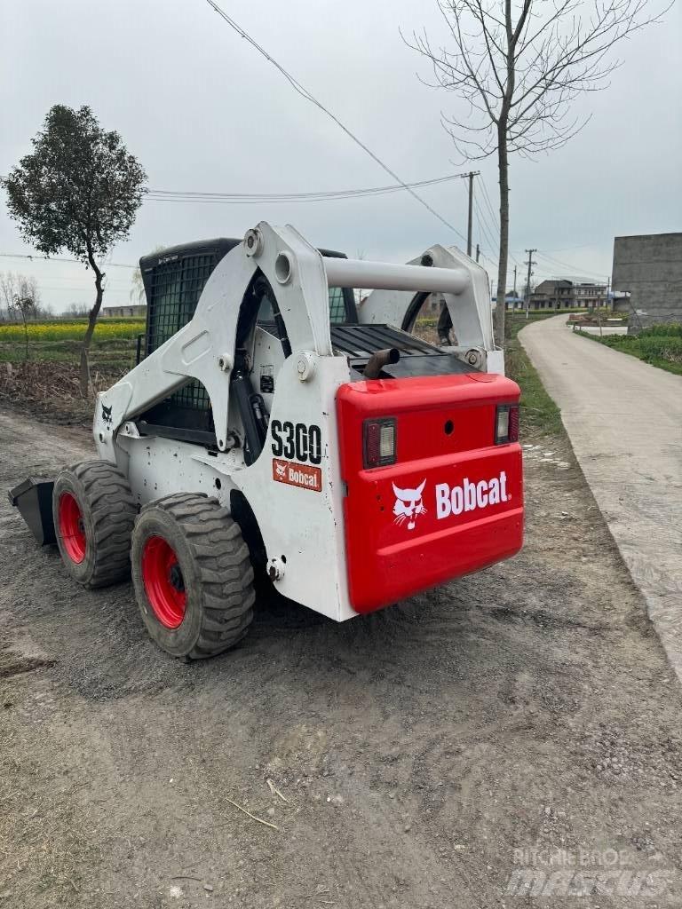 Bobcat S 330 Skid steer mini utovarivači