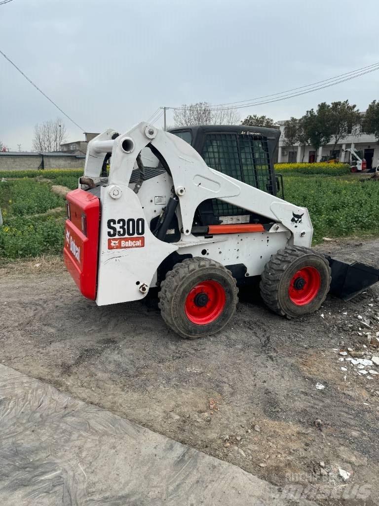 Bobcat S 330 Skid steer mini utovarivači