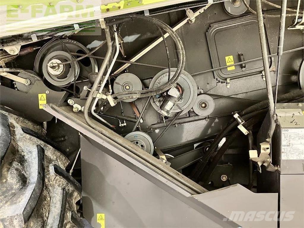 CLAAS tucano 320 Kombajni