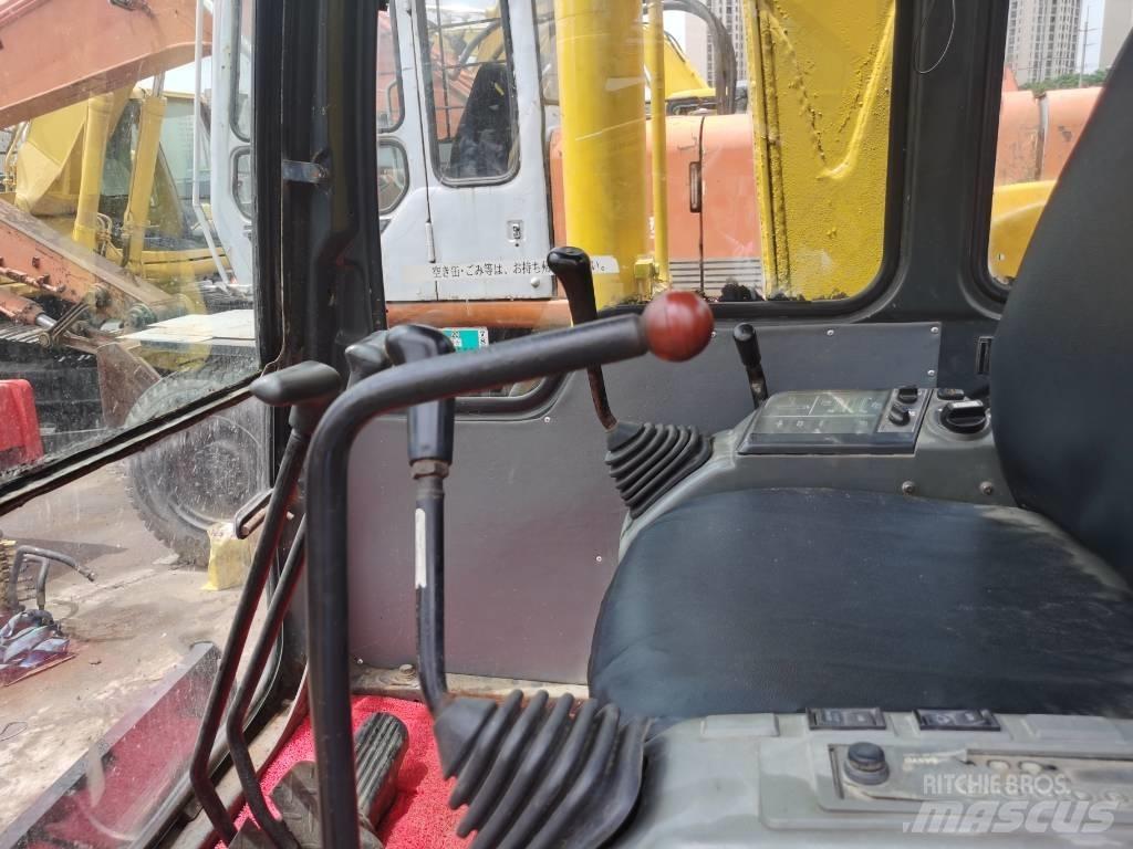 Komatsu PC60-7 Bageri gusjeničari