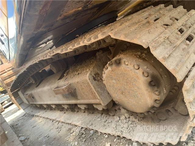 Hyundai R215-7 Bageri gusjeničari