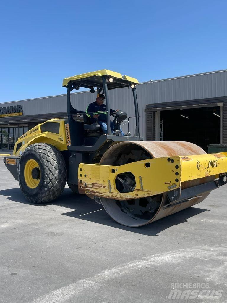 Bomag BW 211 DH-5 Valjci sa jednim bubnjem