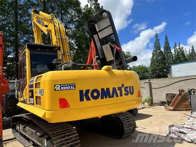 Komatsu PC 200-8 Bageri gusjeničari