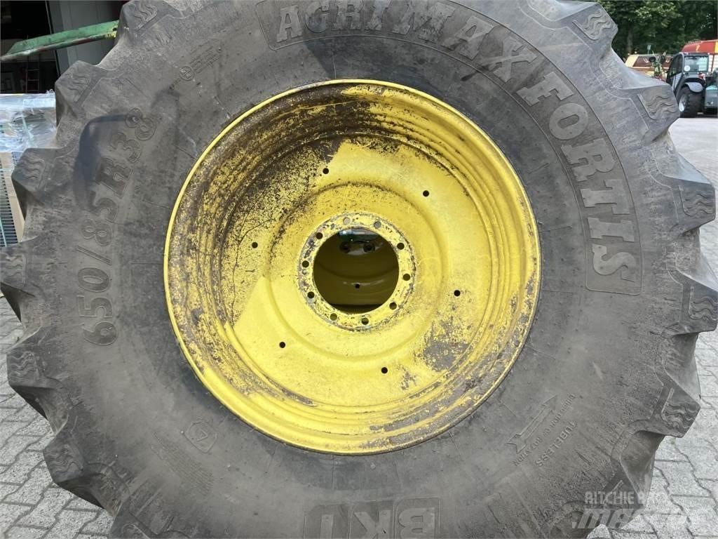 BKT 650/85R38 Gume, kotači i naplatci