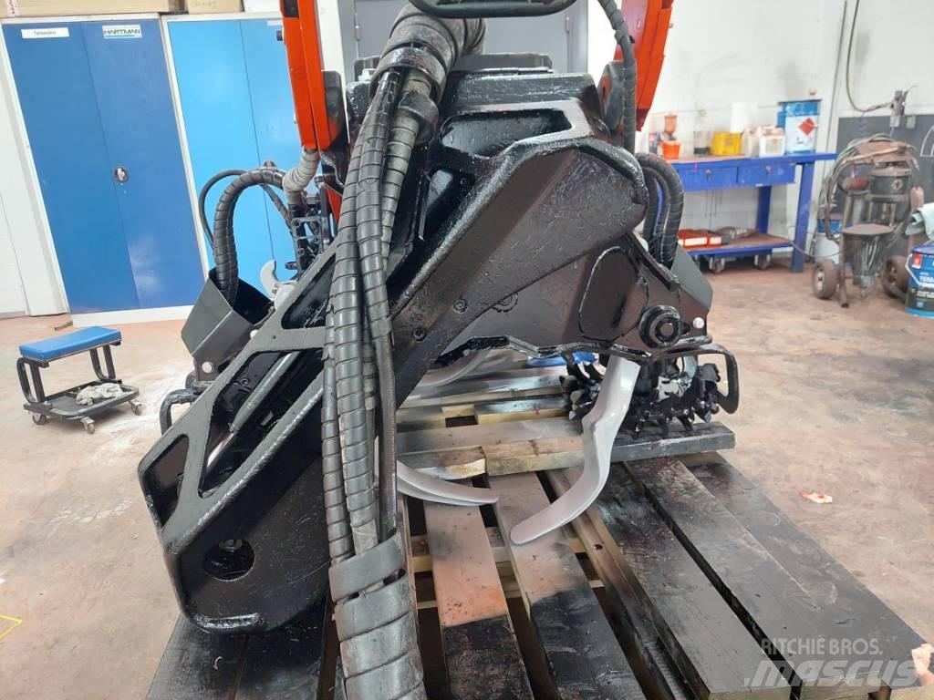 Komatsu C123 Glave za kombajne