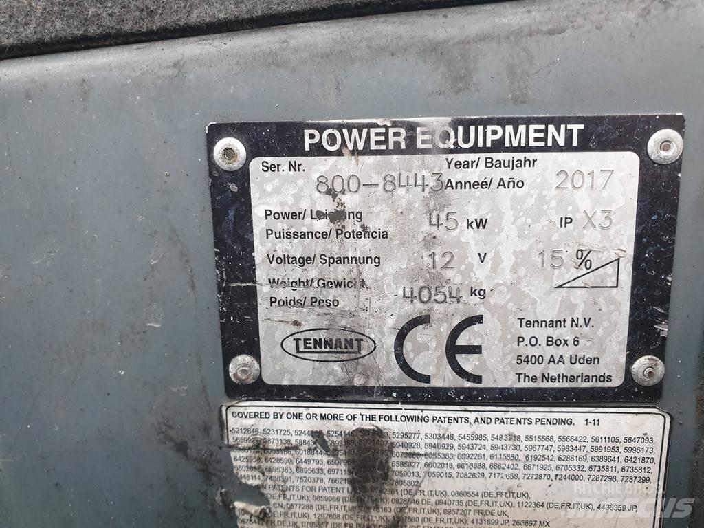 Tennant 800 Strojevi za metenje