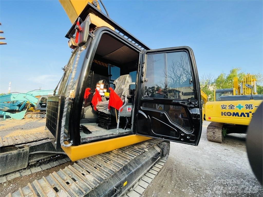 CAT 320d2l Bageri gusjeničari