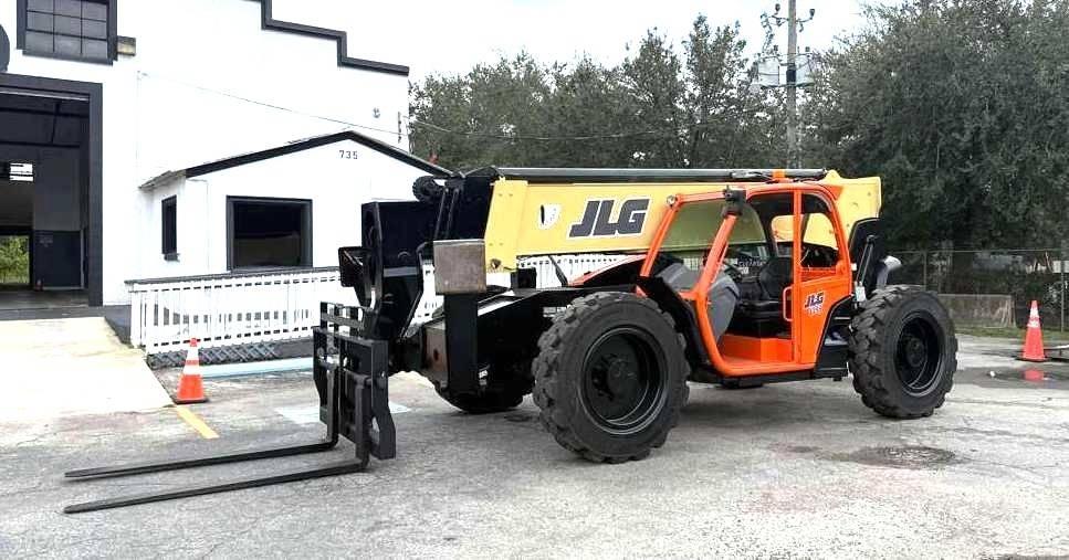 JLG 1255 Teleskopski viličari