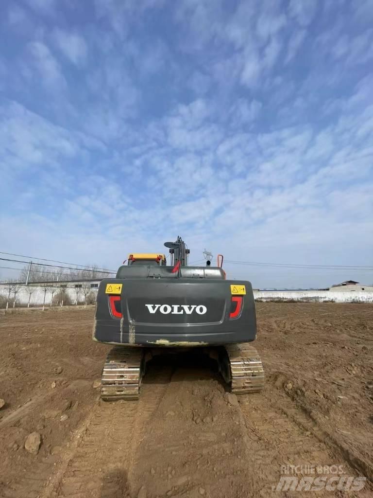 Volvo EC210D Bageri gusjeničari