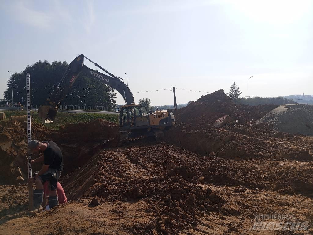 Volvo EC 240 C LD Bageri gusjeničari