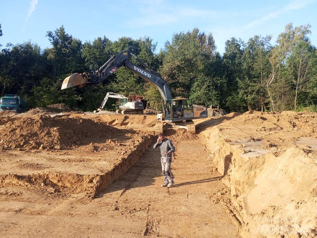 Volvo EC 240 C LD Bageri gusjeničari