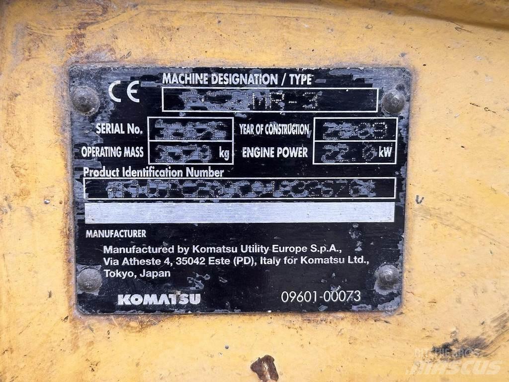 Komatsu PC30 Mini bageri <7t